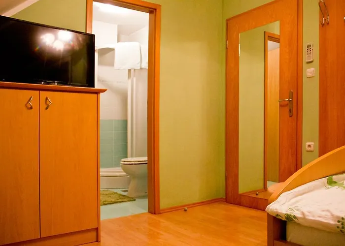 Πανσιόν Jug 3*